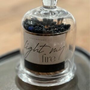 Cloche Match holder black matches